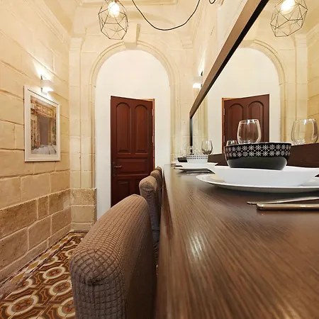 別荘 Casa Maltija *